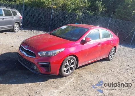 2021 Kia Forte Lxs z USA, uszkodzony, nr VIN 3KPF24AD4ME370233
